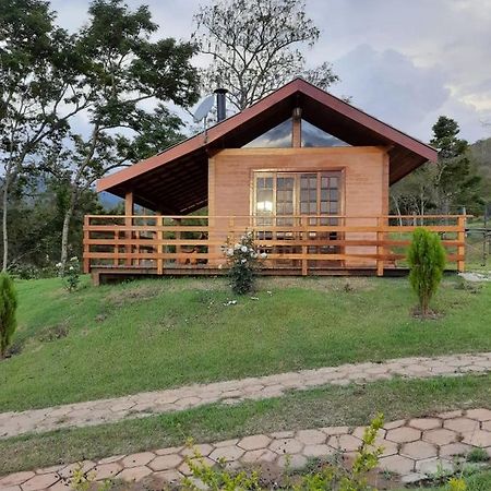 Encanto Das Rosas Santo Antonio do Pinhal Ngoại thất bức ảnh