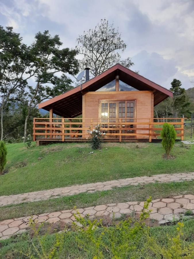 Encanto Das Rosas Santo Antonio do Pinhal Ngoại thất bức ảnh